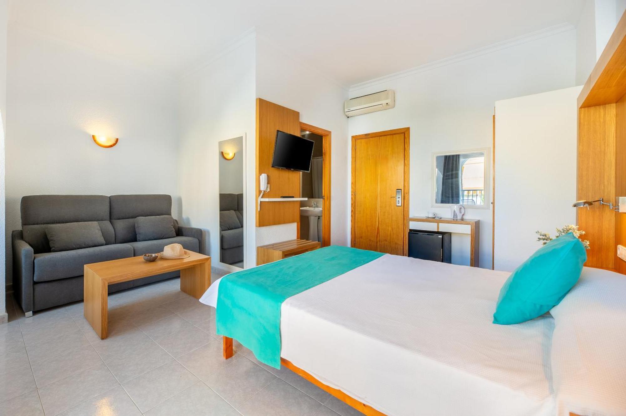 Hotel Apartamentos Vibra San Marino Sant Antoni de Portmany Екстериор снимка
